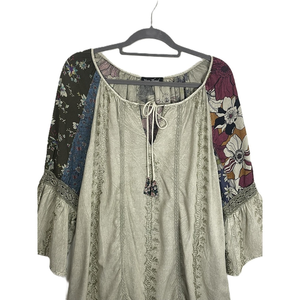 Young Threads Est Med-Large Boho Sage Floral Patchwork Embroidered Bell Sleeve - Picture 3 of 16